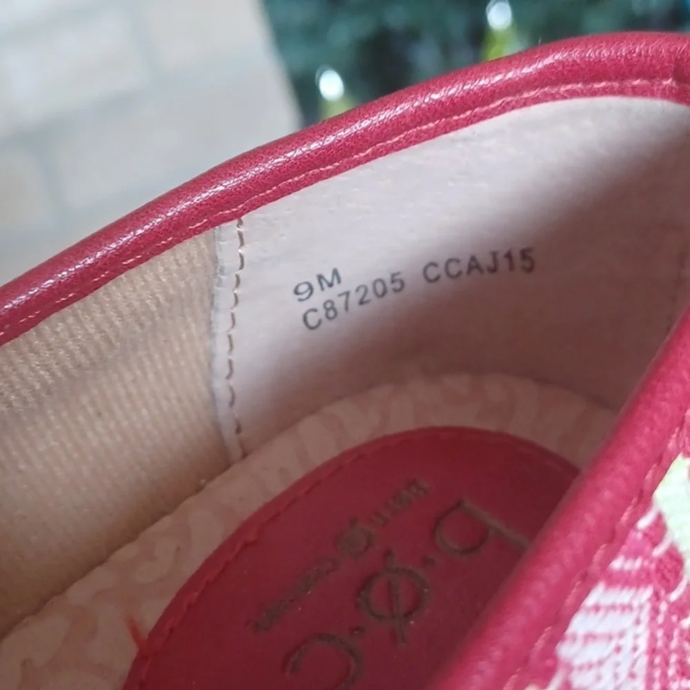 boc red geometric fabric espadrilles loafers 9